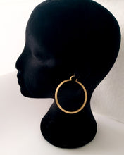 Load image into Gallery viewer, GOLD HOOP - Brushed Earrings
